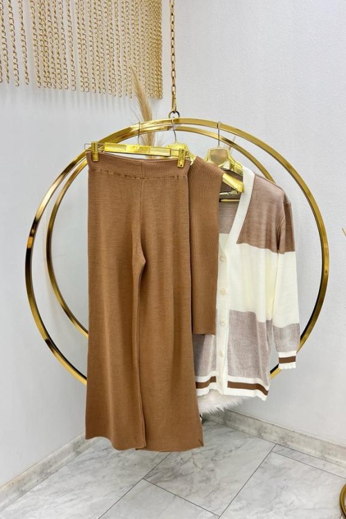 Camel Sevgi Üçlü Triko Takım Standart Beden Vizon